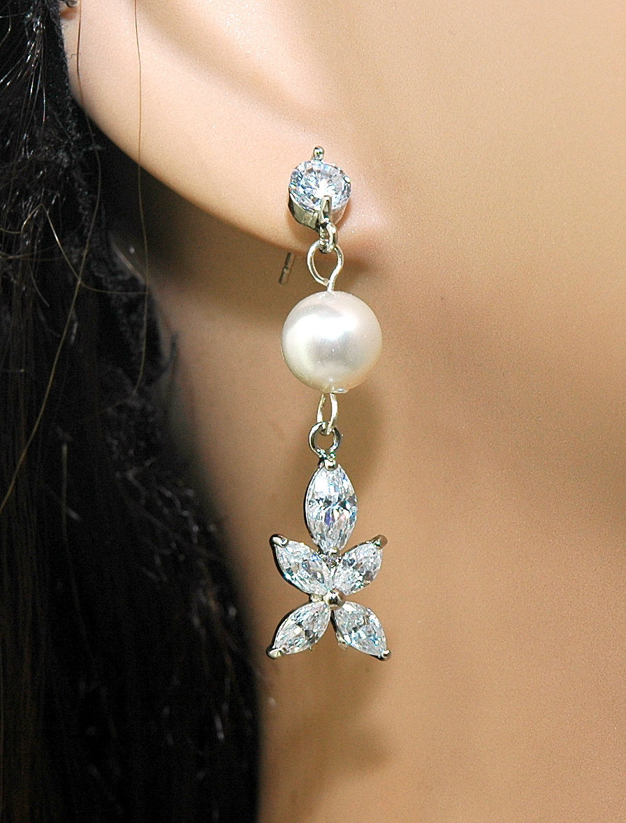 Flower Crystal Wedding Earrings With Pearl And Cubic Zirconia - Wedding Earrings - Pearl Dangle