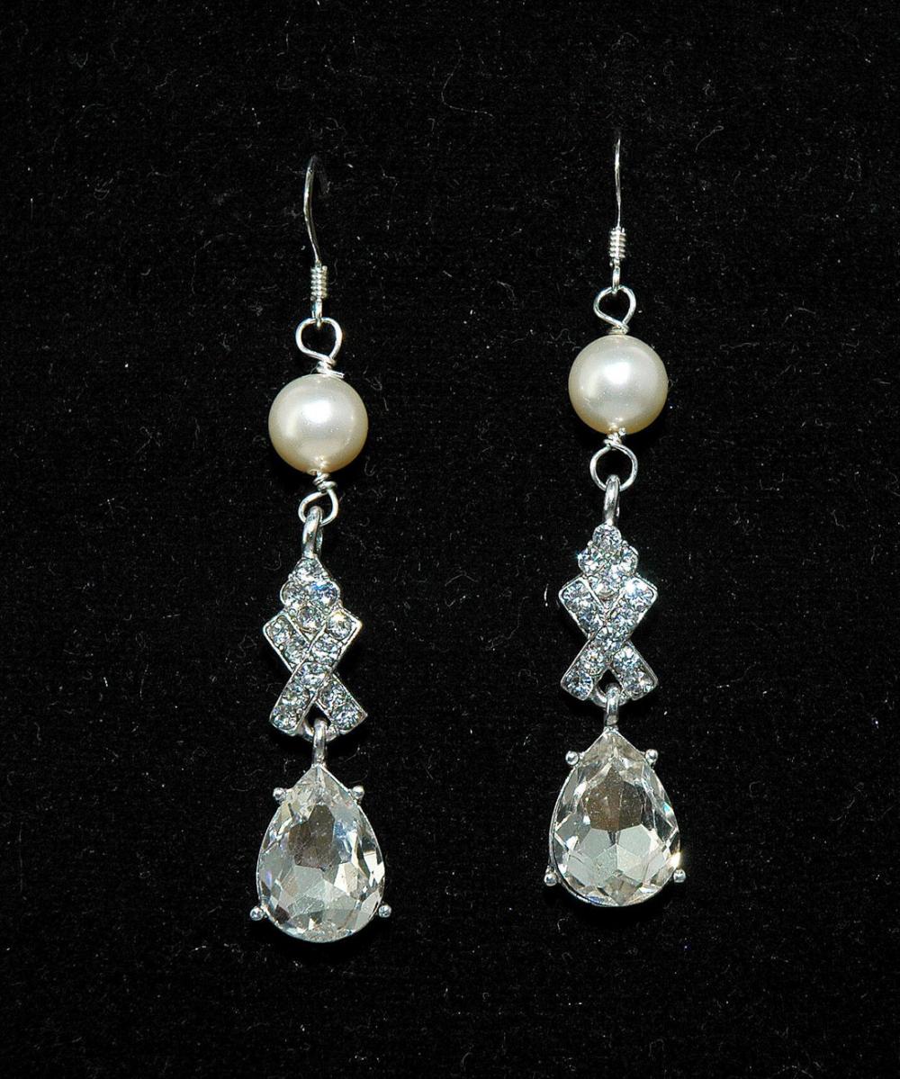 Pearl Teardrop Earrings - Bridal Wedding Rhinestone Dangle Earrings -fashion Costume Jewelry - Diamante Earring